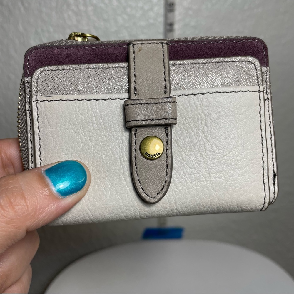 Fossil Fiona Zip Coin Wallet in Champagne
